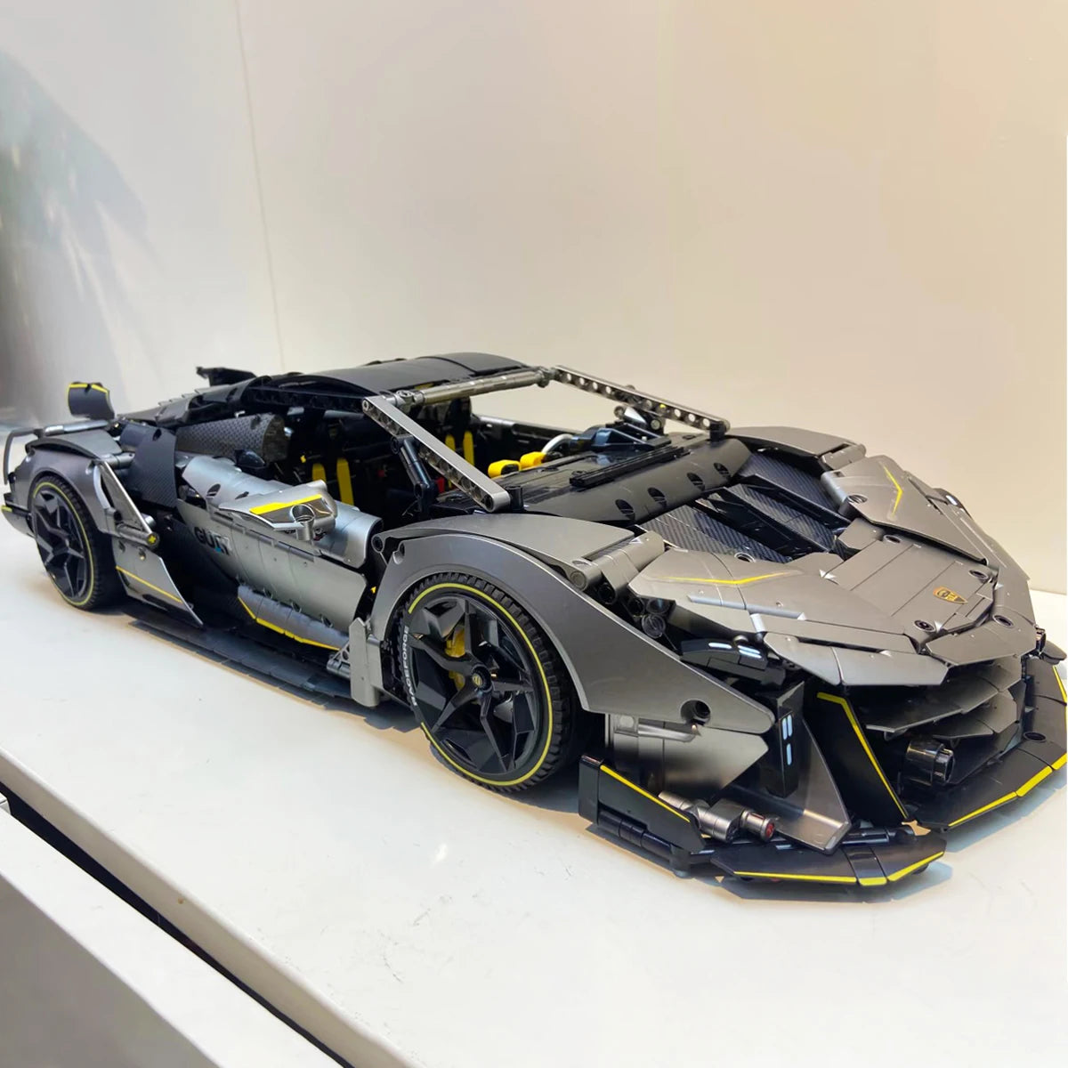 3392PCS Lamb One-Off Sports Car Building Blocks 1:8 Scale Speed Racing Vehicle Model Kit Assembly Toys for Boys Kid Collect Gift